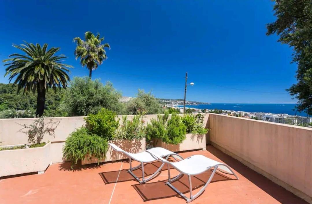 Relaxing Place With Wonderful View...Calme Avec Vue Magnifique Sur La Baie Des Anges, Mais En Campagne A 12 Minutes De La Promenade Des Anglais Ницца Экстерьер фото